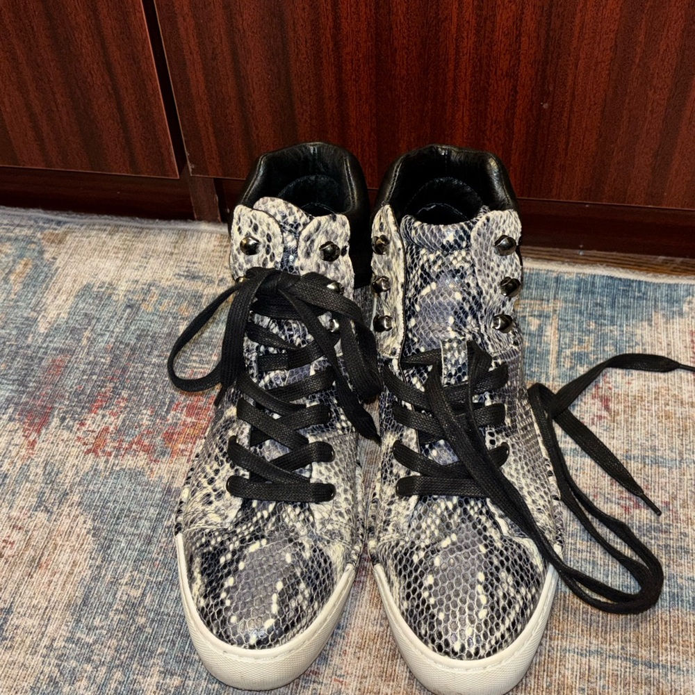 Women’s Snake skin high top sneakers